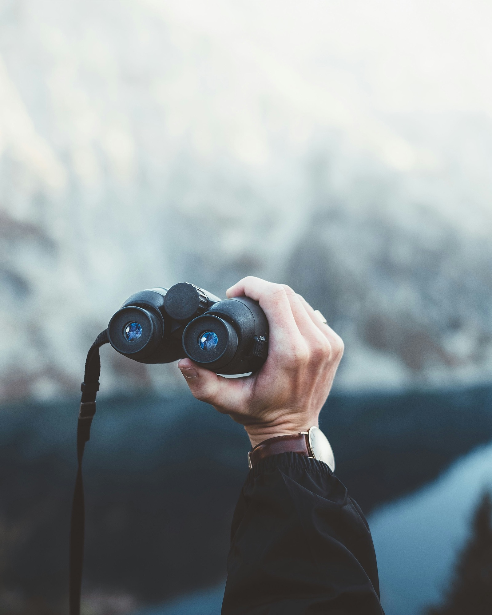 Best Binoculars for Backpacking 2026 — Lightweight & Compact Picks