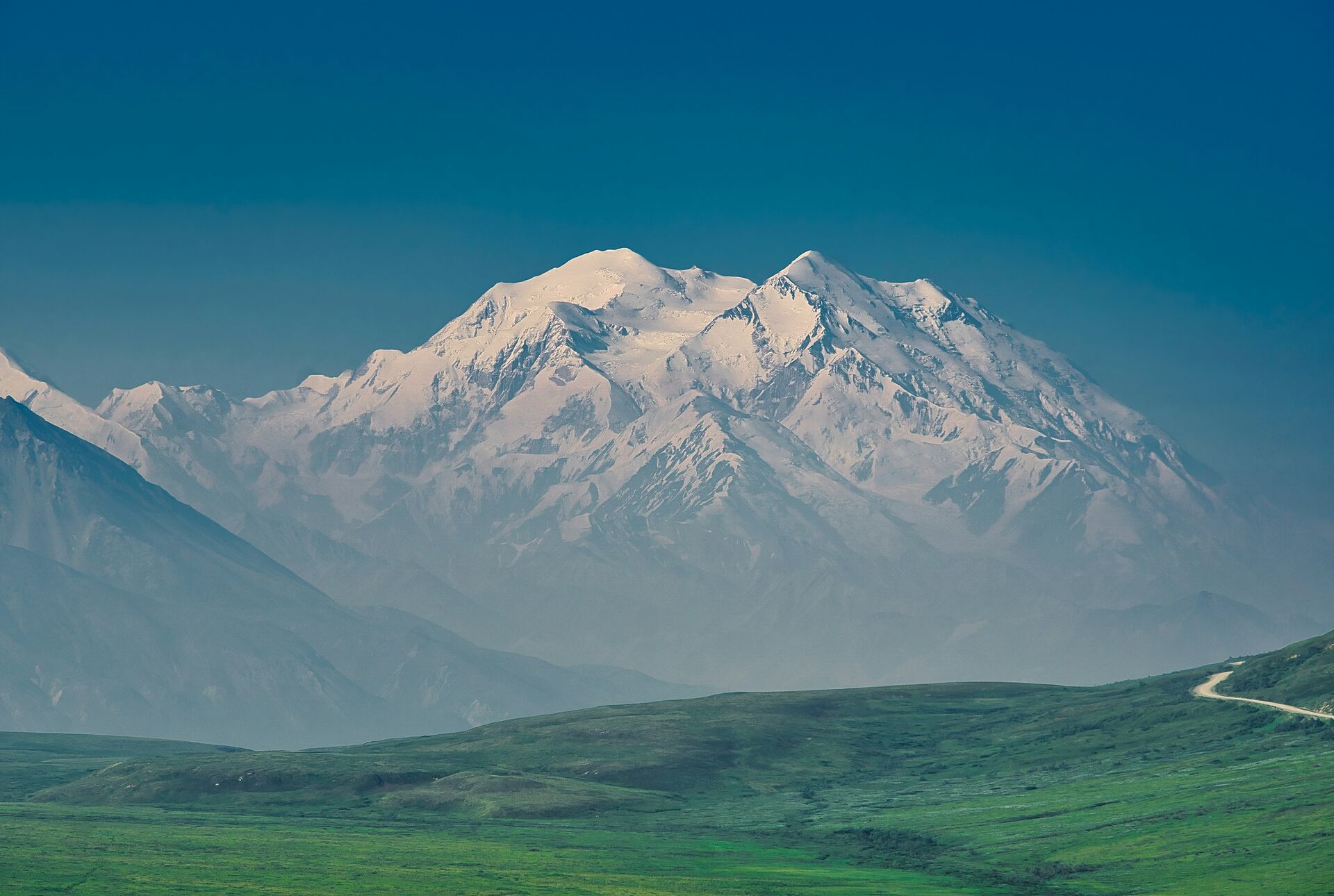 Denali National Park: Best-Kept Secrets & Must-See Spots