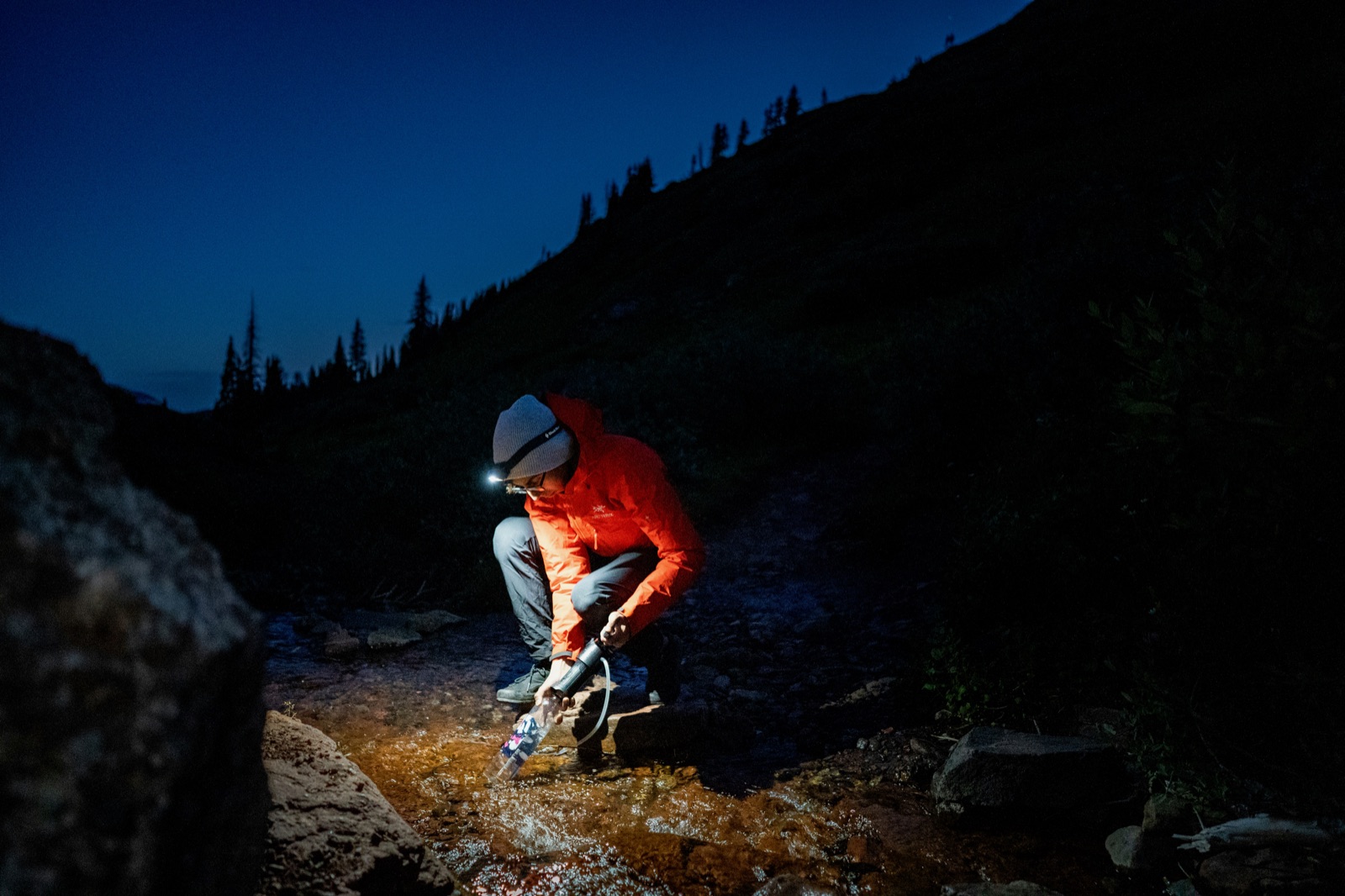 How to Filter & Purify Water Backpacking (Filters, Chemicals, UV & Boiling)