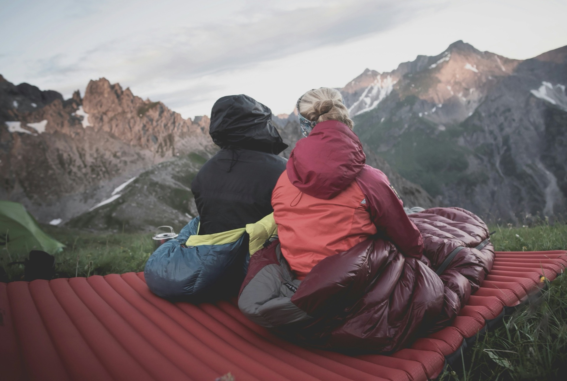Inflatable vs Foam Sleeping Pad: Which Should You Buy?