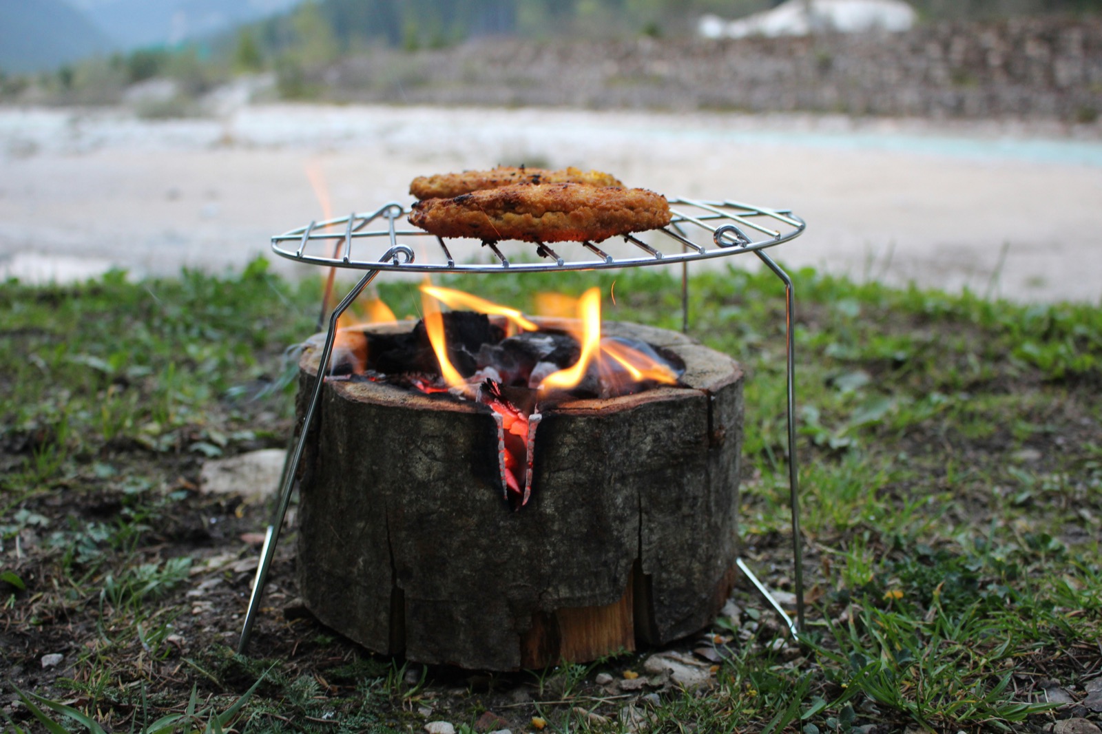 Can You Go Stoveless? A Decision Framework for Ditching the Cook Kit