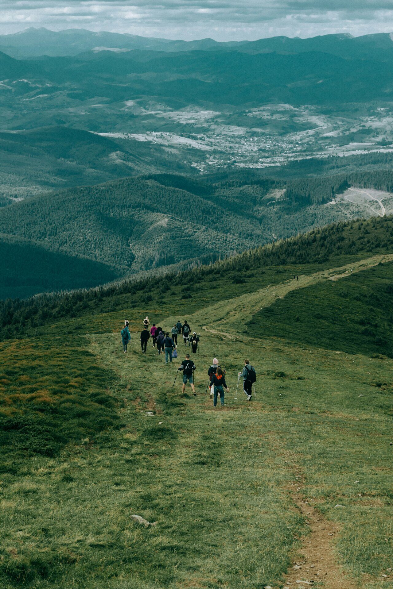 Trail Etiquette: The Unwritten Rules of the Backcountry