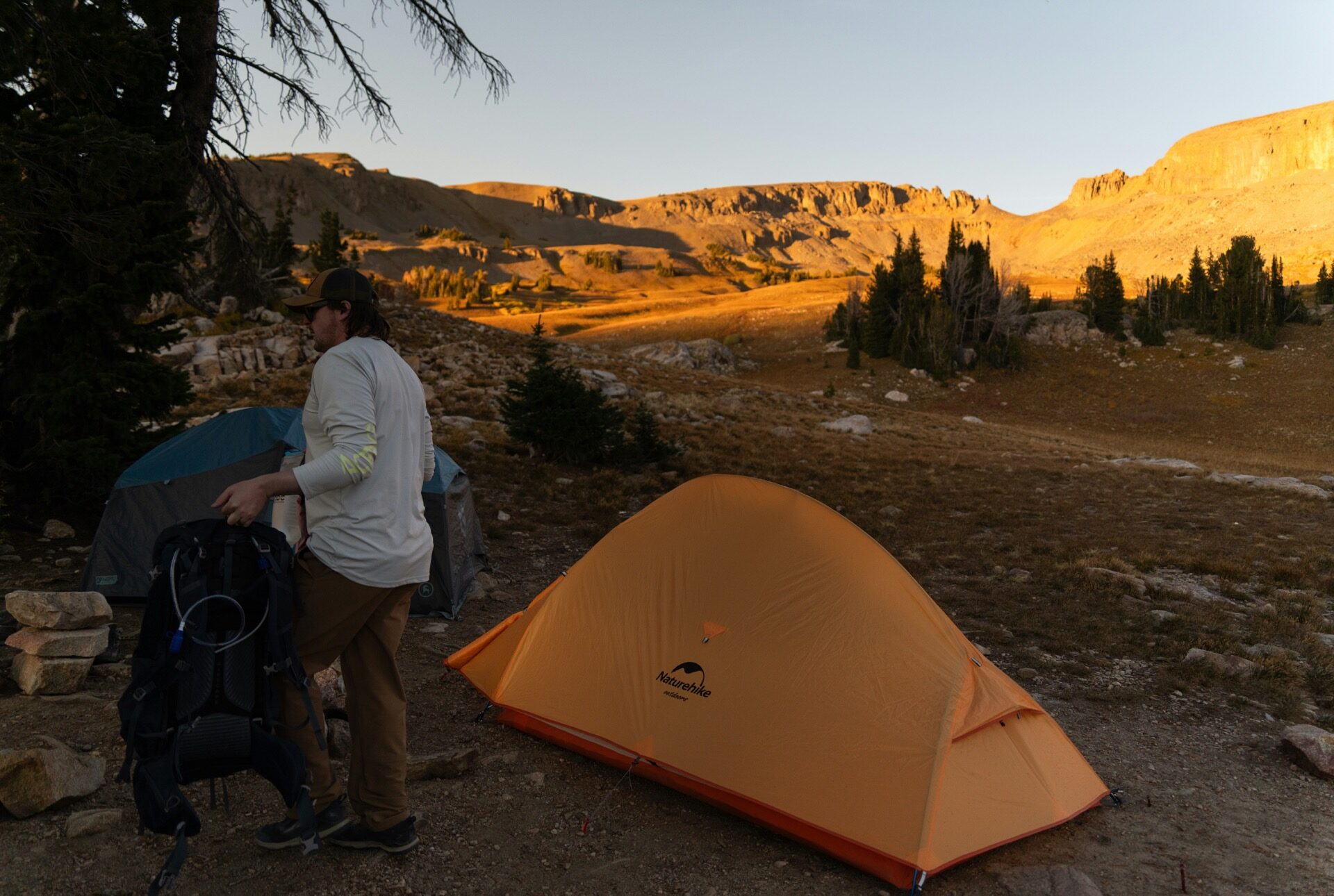 The Wind River Range: A Complete Guide to Backpacking Wyoming's Best-Kept Secret